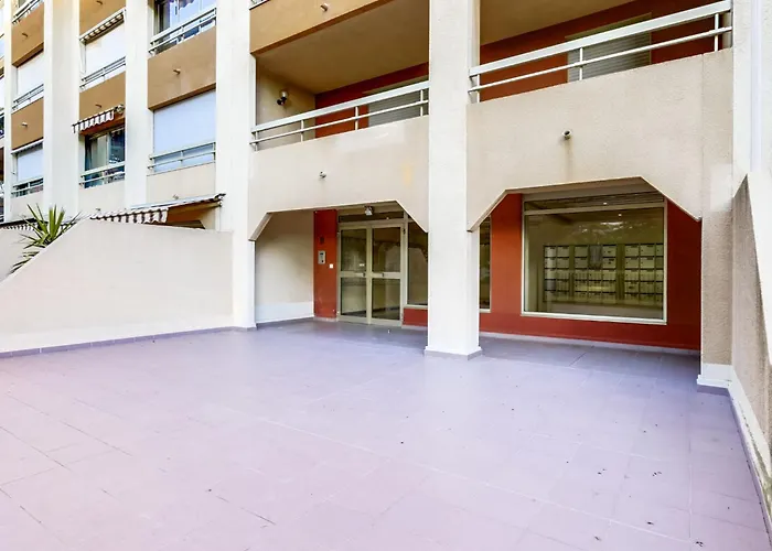 Apartment Les Regates-7 By Interhome