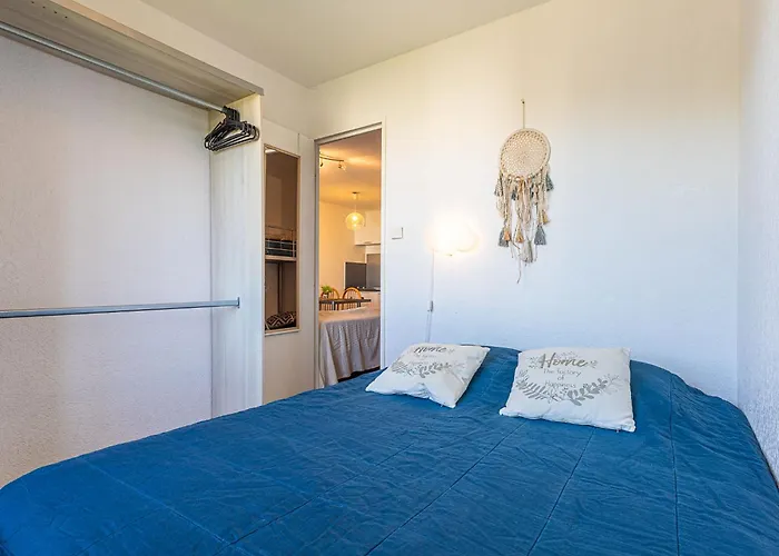 Apartment Les Regates-7 By Interhome Hyeres